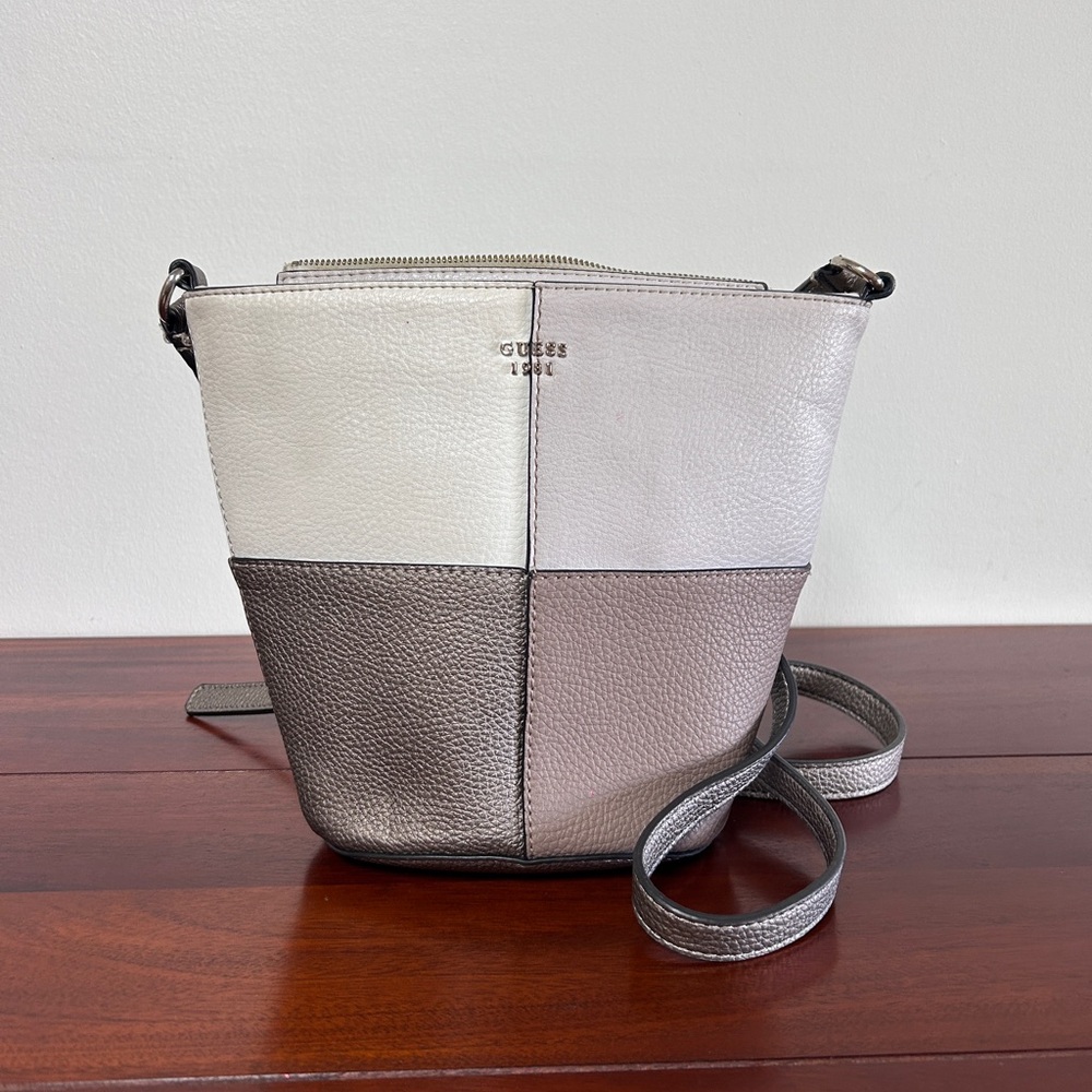 Guess Cross Body Bag
